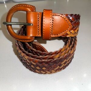 Madewell Interwoven grosgrain
Width: 1.5in Braided Leather Belt